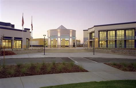 ams the city school|The City School in California .